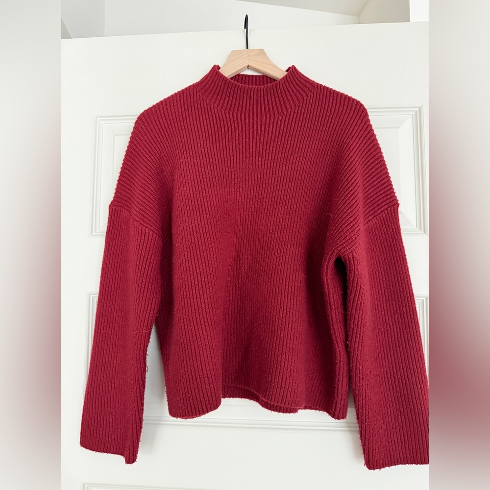 Abercrombie & Fitch Mock Neck Ribbed Sweater